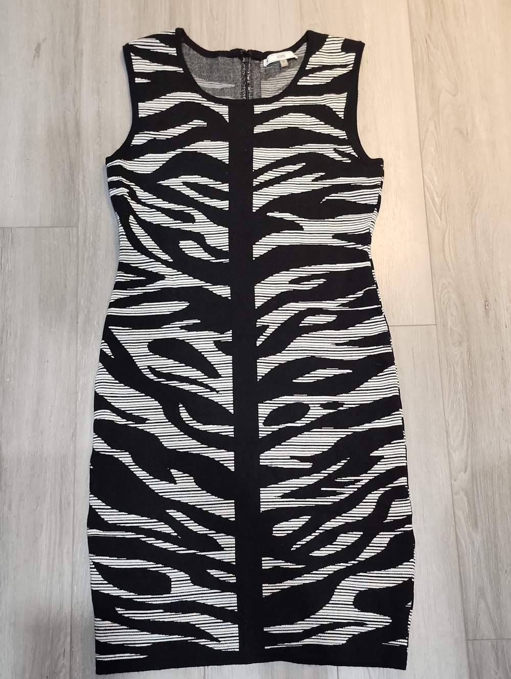 Sioni Black and White Zebra-Pattern Midi Dress